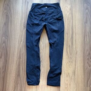 Lululemon Women's Size 4 Navy Blue High Rise Crop Short 22" Leggings